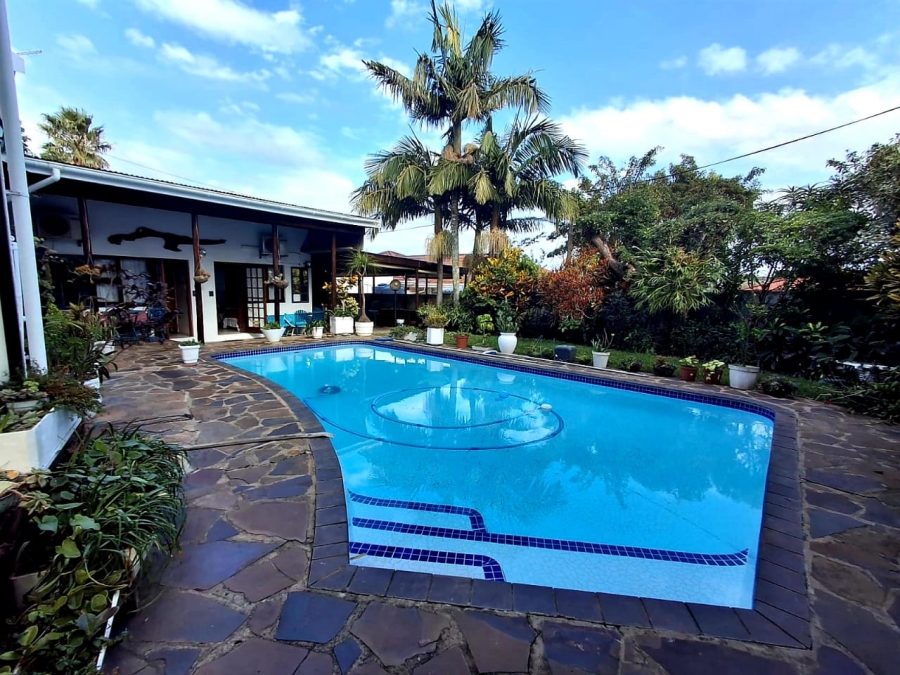 7 Bedroom Property for Sale in Baysville Eastern Cape